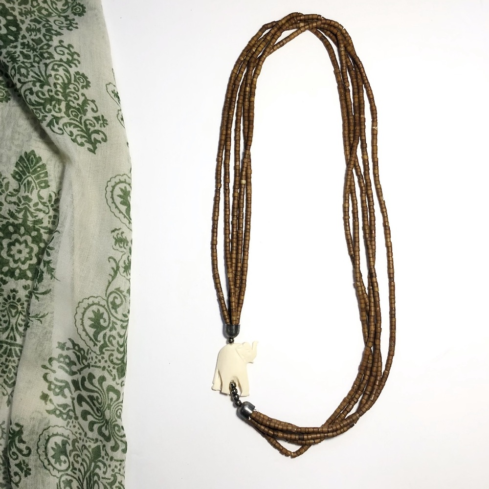 Vintage Wood Bead Elephant Beaded Necklace